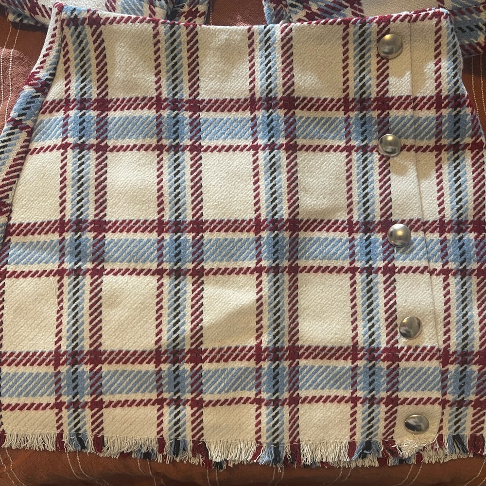 Two piece set - Picture 2 of 3